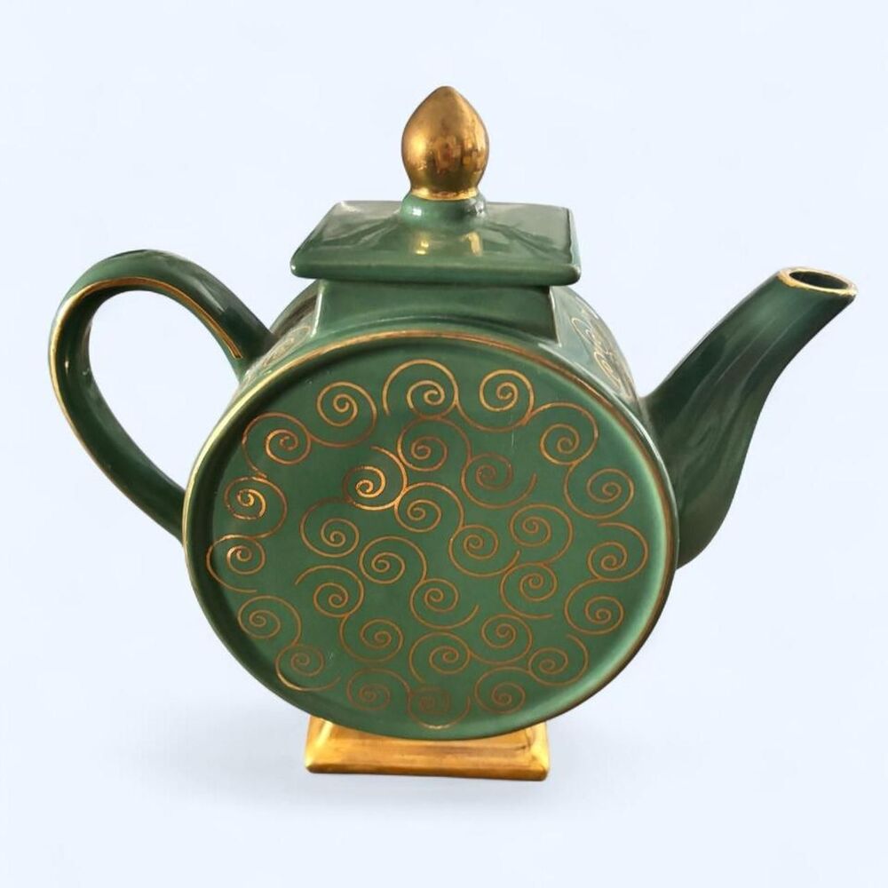 Vintage-Inspired Novelty Ceramic Teapot